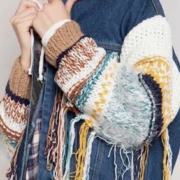 POL Denim Crochet Jacket with Fringe. Size Medium. Great condition. - Picture 5 of 16